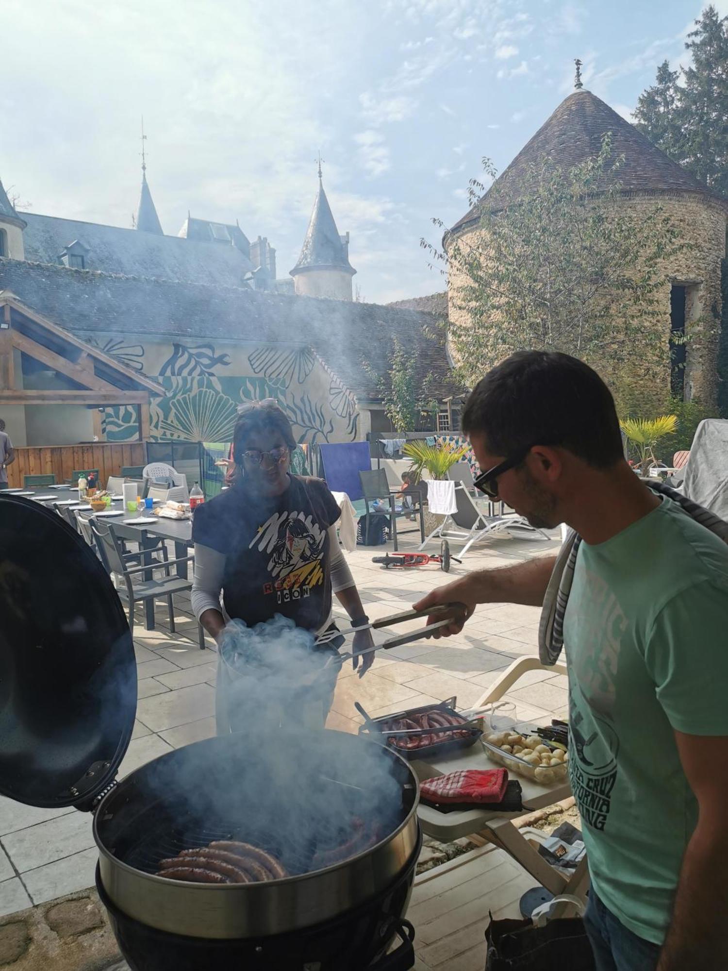 Domaine De Tardais, Ideal Famille Avec Piscine Et Nombreux Loisirs Senonches Exterior foto